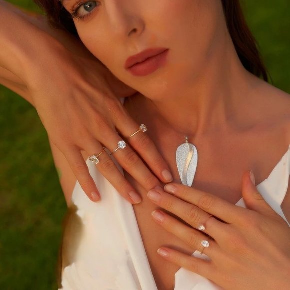 Certified 2.5 ct. t.w. Moissanite Diamond Emerald Cut Engagement Ring NEW - Picture 8 of 15